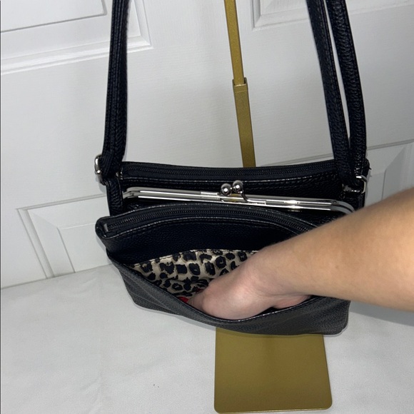 Nine West Black Two Way Bag Silver Kisslock and Leopard Print Interior GUC - Picture 9 of 15